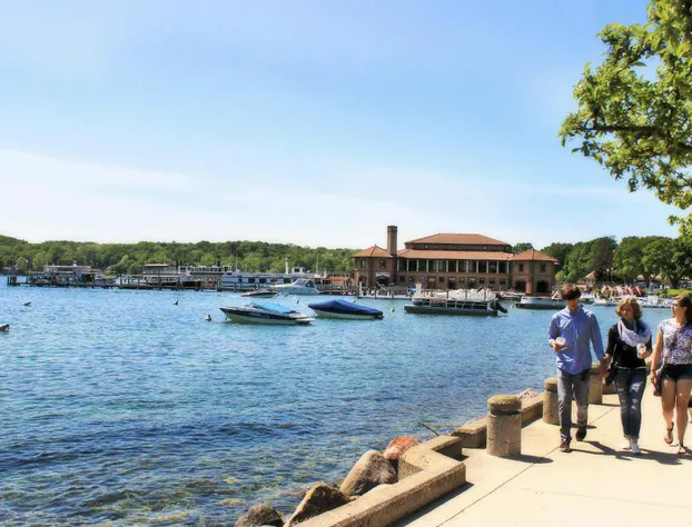 The Cove Of Lake Geneva hotel detail image 4