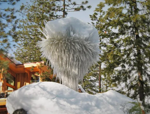 Sleeping Lady Mountain Resort hotel detail image 2