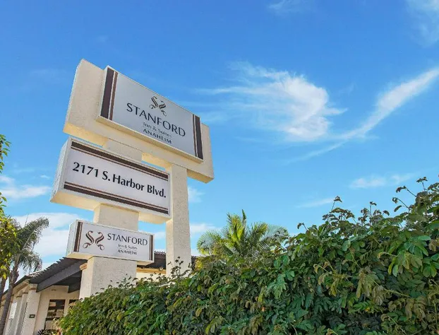 Stanford Inn & Suites Anaheim hotel detail image 1