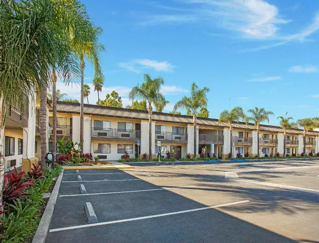 Stanford Inn & Suites Anaheim hotel detail image 2