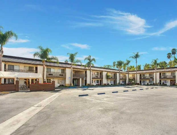 Stanford Inn & Suites Anaheim hotel detail image 2