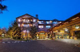 Heathman Lodge hotel hero