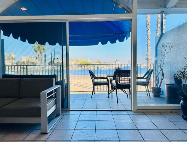 Foghorn Harbor Inn hotel detail image 4