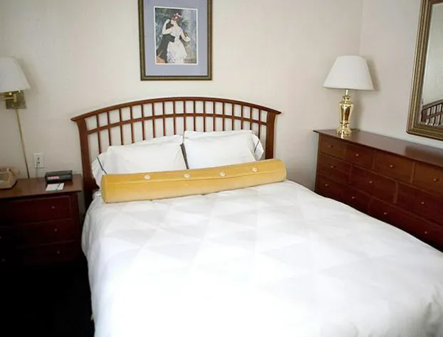 Coral Reef Inn & Suites hotel detail image 4