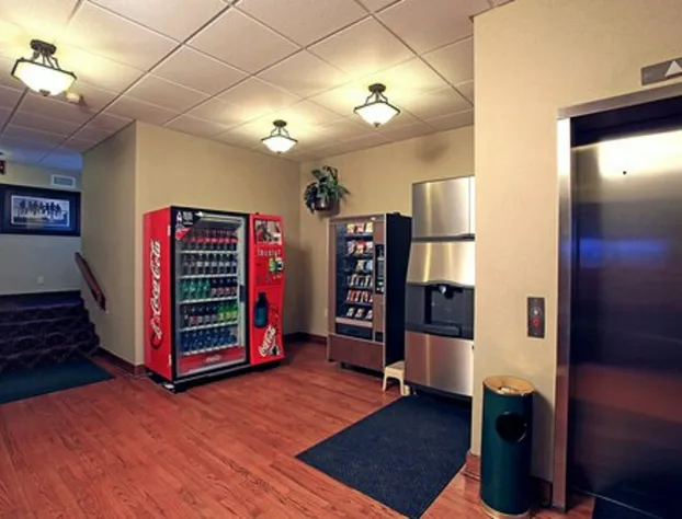 Plaza Inn hotel detail image 4