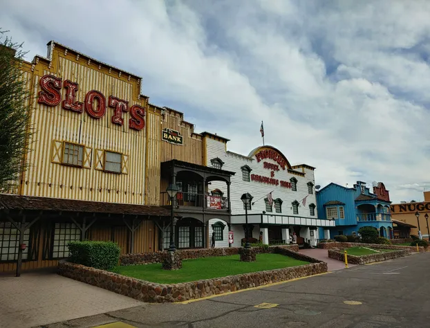 The New Pioneer hotel detail image 1