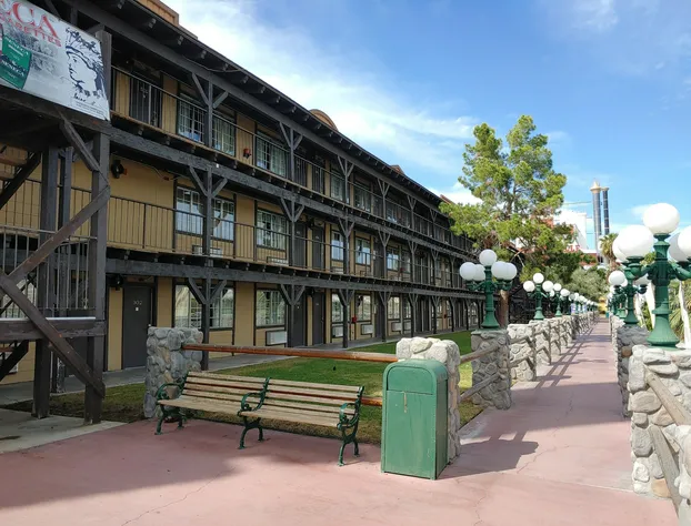 The New Pioneer hotel detail image 2