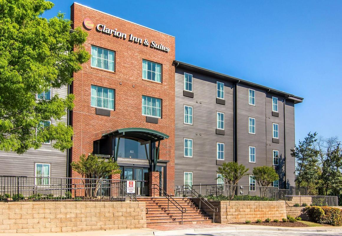 Clarion Inn & Suites Atlanta Downtown hotel hero