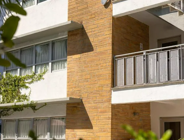 Crest Hotel Suites hotel detail image 4