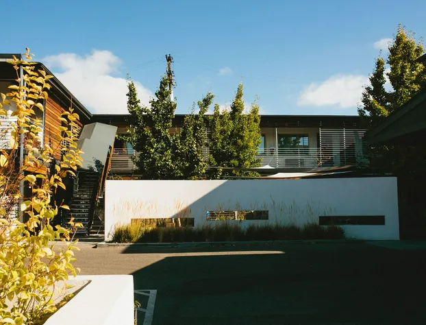 Modern Hotel hotel detail image 1