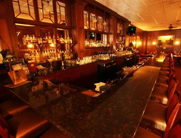 Columbia Club hotel detail image 3