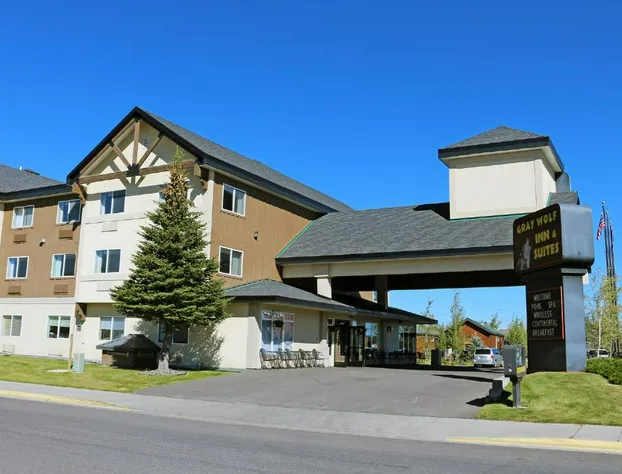 Gray Wolf Inn & Suites hotel detail image 2