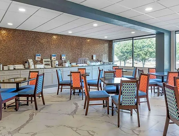 Clarion Pointe Raleigh Midtown hotel detail image 4