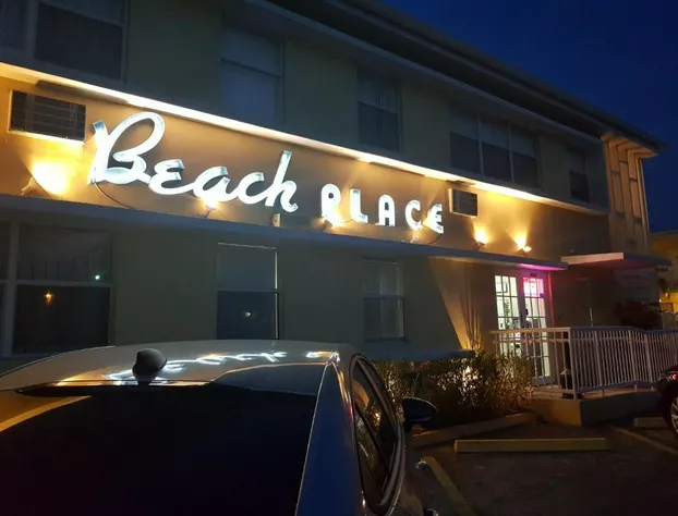 Beach Place Hotel hotel detail image 3