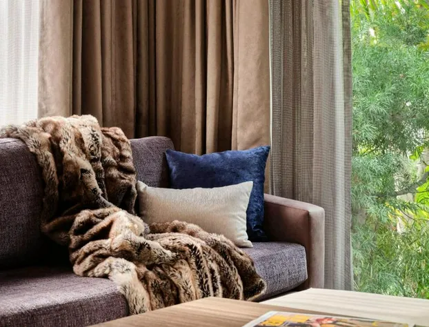 Sunset Marquis hotel detail image 4