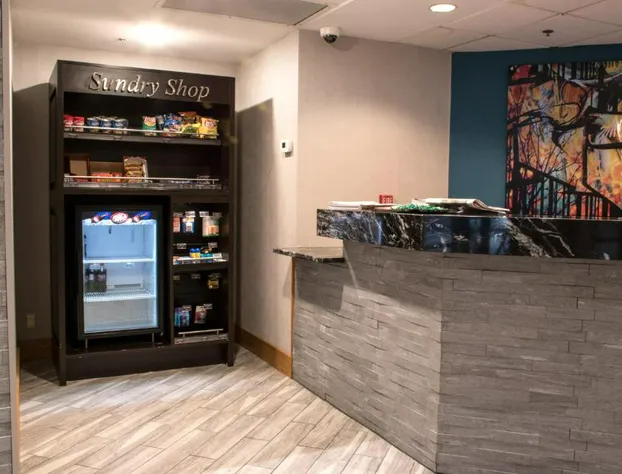 Greenstay Hotel & Suites hotel detail image 4