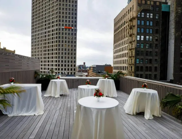 Hotel Metro, Autograph Collection hotel detail image 1