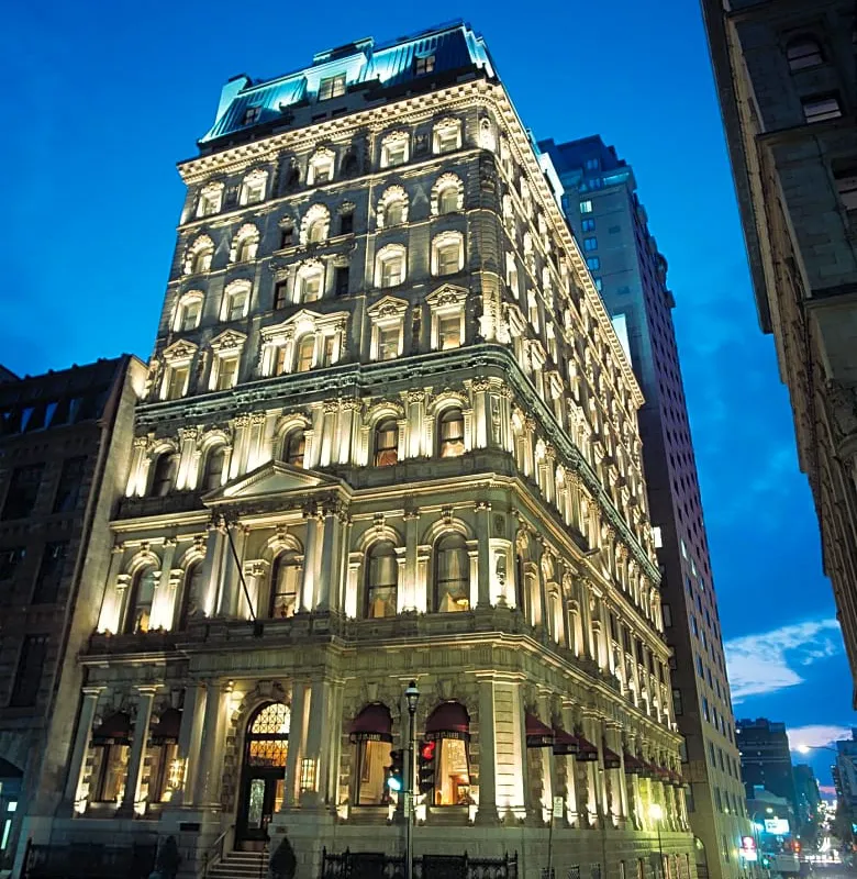 Hotel Le St-James hotel hero