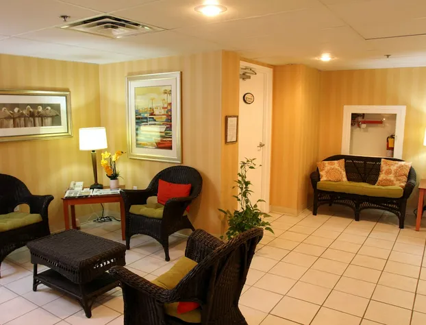 Chart House Suites and Marina hotel detail image 3