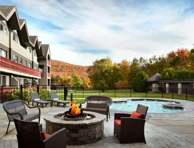 Killington Mountain Lodge, Tapestry Collection by Hilton hotel detail image 3