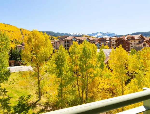 The Peaks Resort and Spa hotel detail image 4