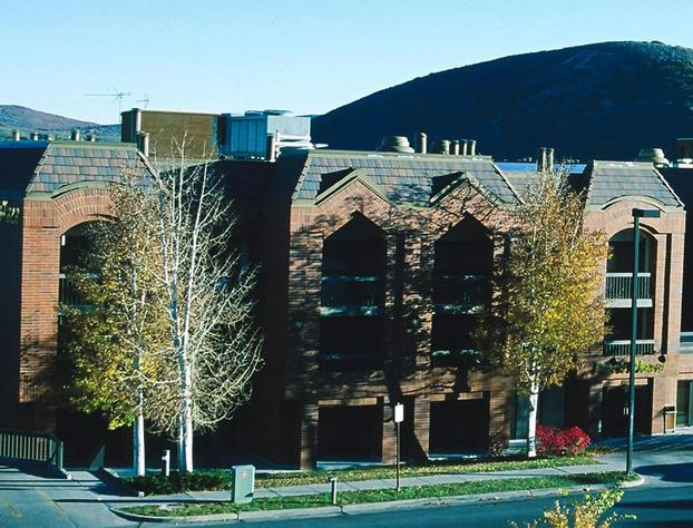 Raintree's Park Plaza Park City hotel detail image 3