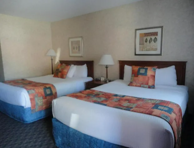 North Vancouver Hotel hotel detail image 4