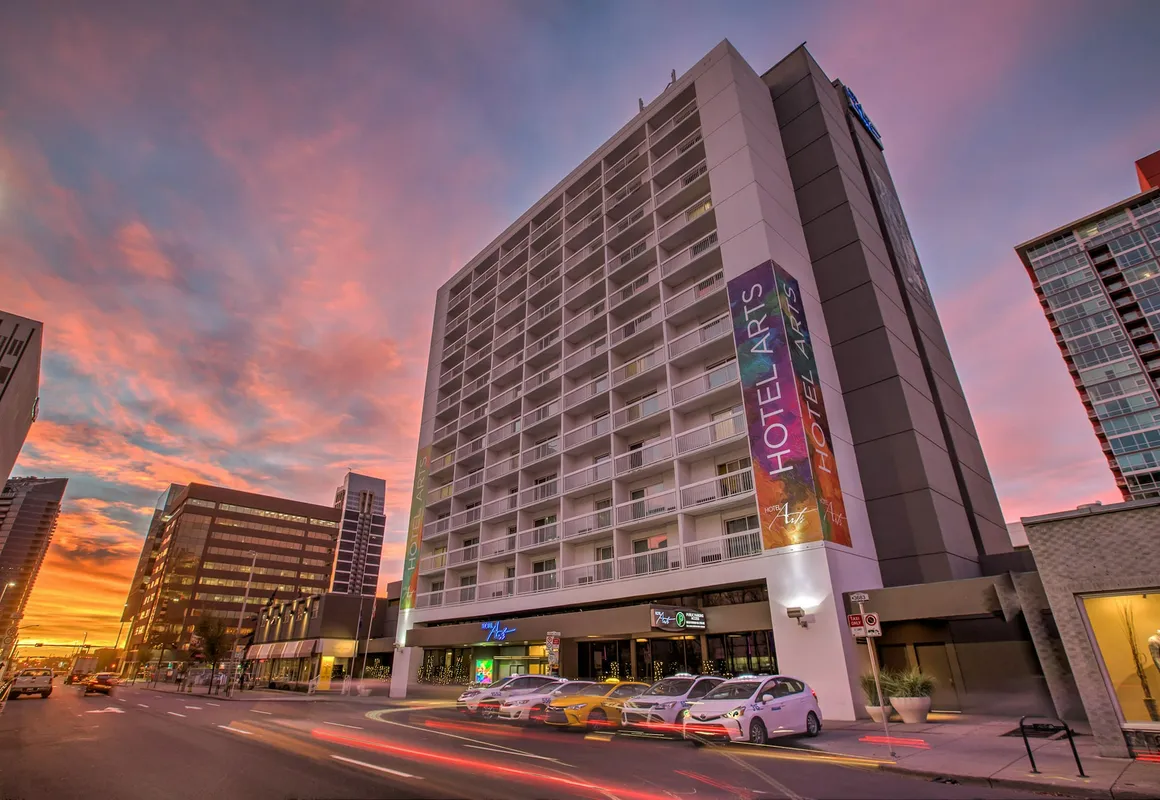 Hotel Arts hotel hero