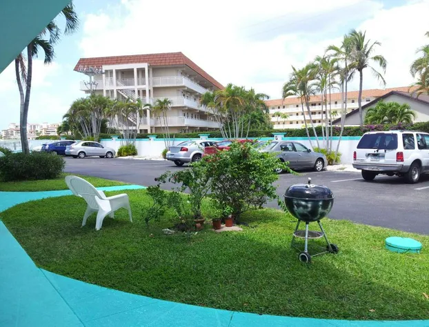 The Boat House hotel detail image 1