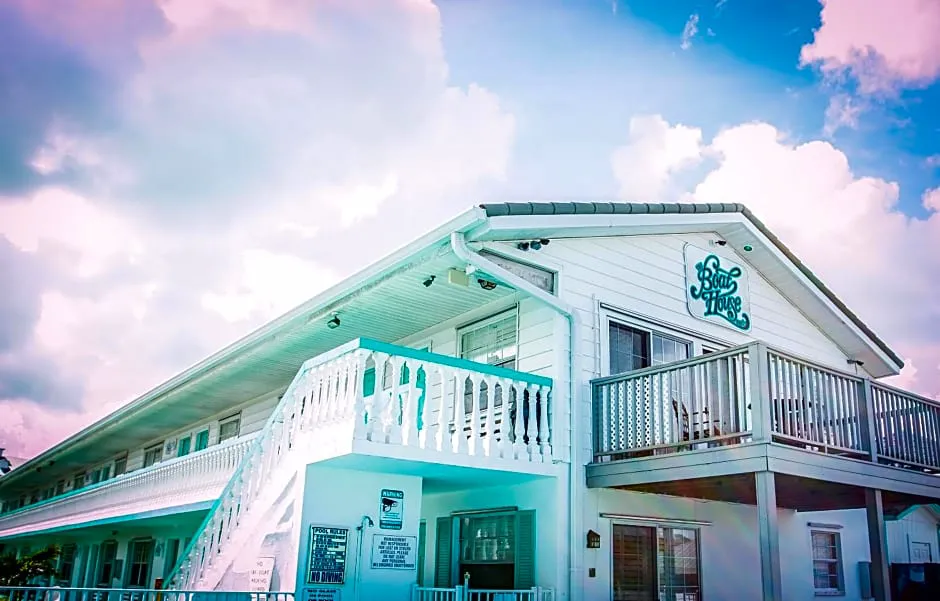 The Boat House hotel hero