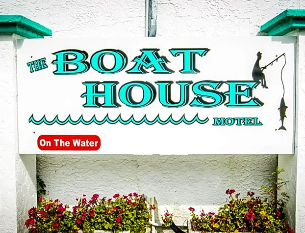 The Boat House hotel detail image 1