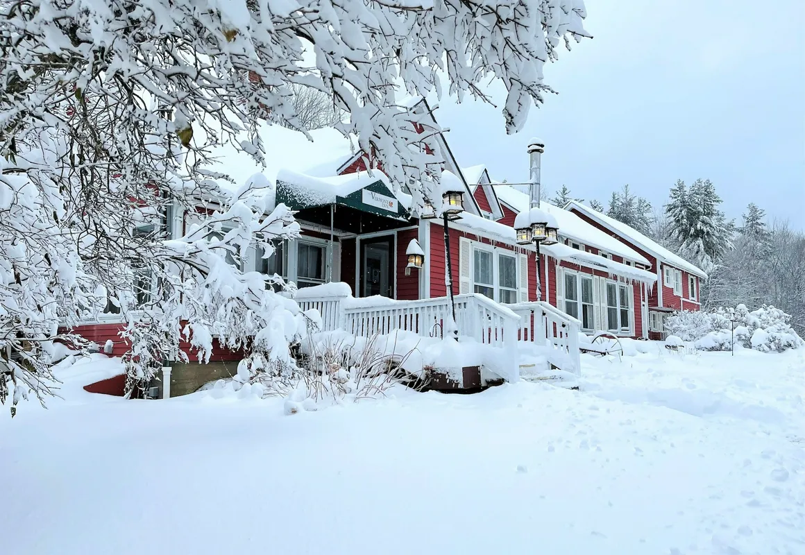 The Vermont Inn hotel hero