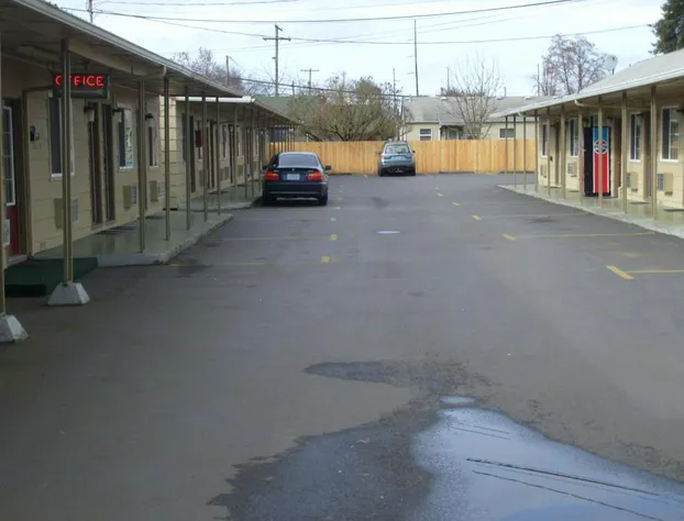 Cascade City Center Motel hotel detail image 3