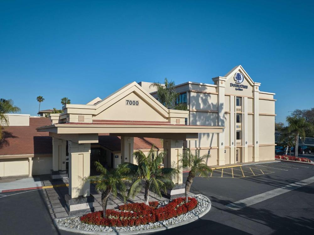 DoubleTree by Hilton Buena Park hotel hero