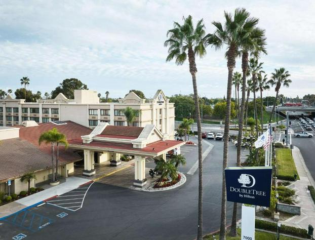 DoubleTree by Hilton Buena Park hotel detail image 1