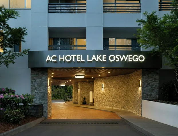 AC Hotel by Marriott Portland Lake Oswego hotel detail image 2