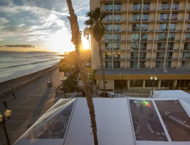 Crowne Plaza Ventura Beach by IHG hotel detail image 3