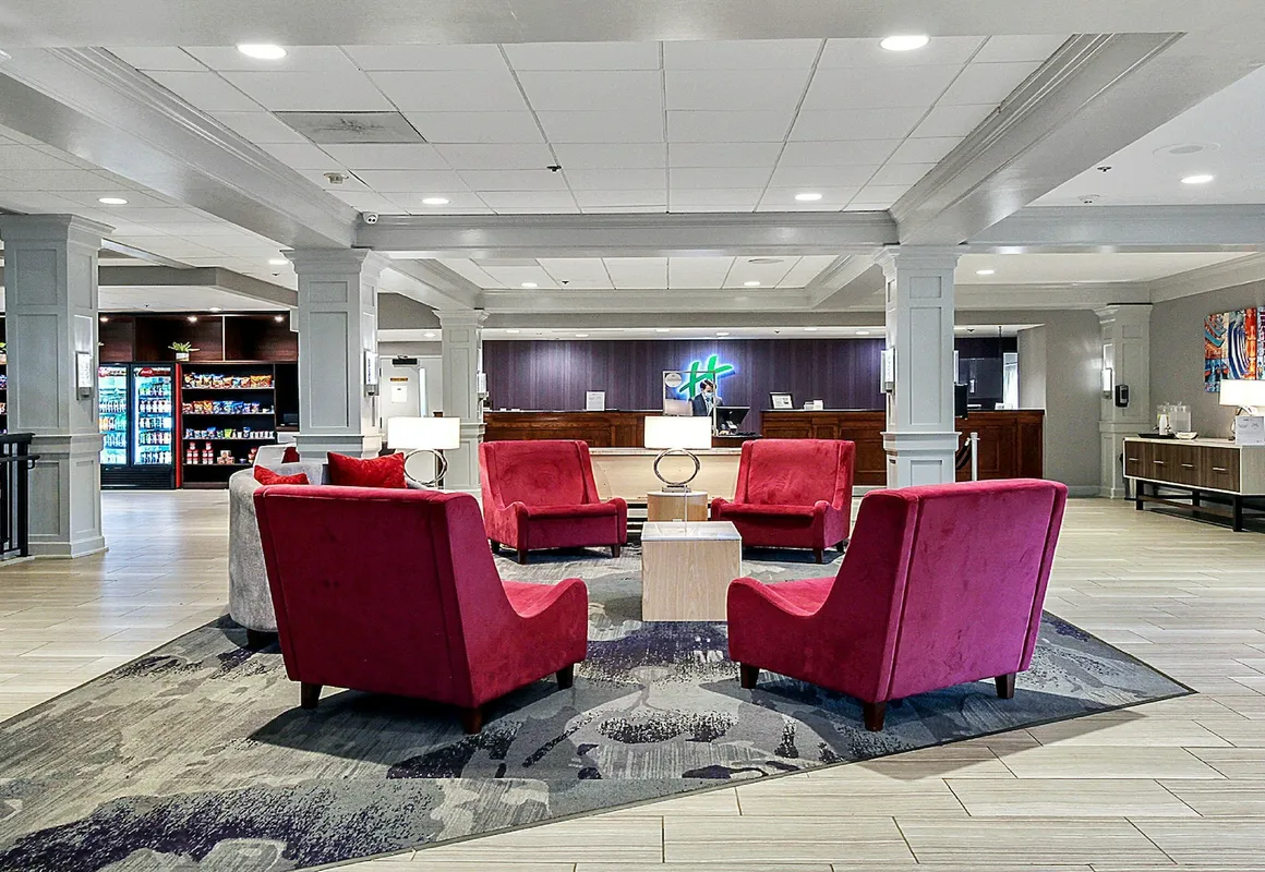 Holiday Inn Chicago Nw Crystal Lk Conv Ctr by IHG hotel hero