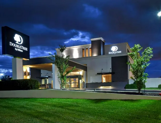 DoubleTree by Hilton St. Louis Airport hotel detail image 2