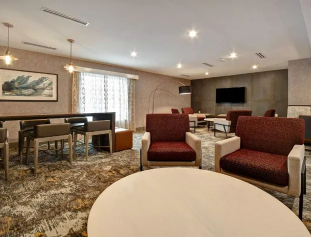 DoubleTree by Hilton St. Louis Airport hotel detail image 3