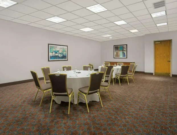 enVision Hotel & Conference Center Mansfield-Foxboro hotel detail image 1