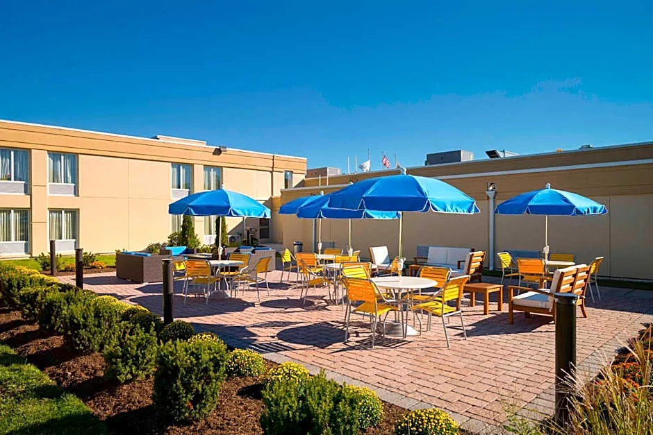 Fairfield Inn & Suites by Marriott Paramus hotel hero