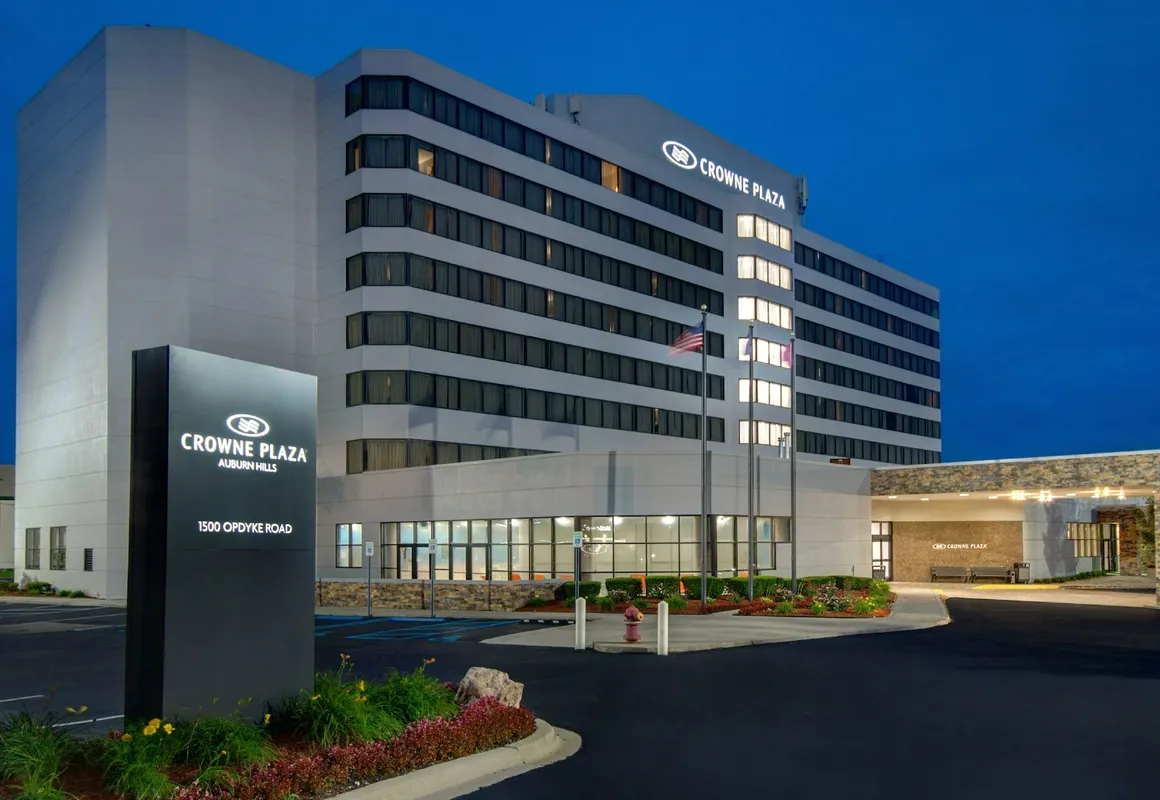 Crowne Plaza Auburn Hills by IHG hotel hero