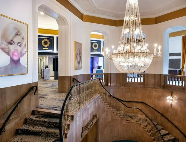 Crowne Plaza Hotel-Niagara Falls-Falls View, an IHG Hotel hotel detail image 2