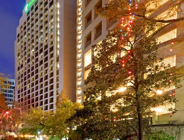 Holiday Inn San Antonio - Riverwalk by IHG hotel detail image 3