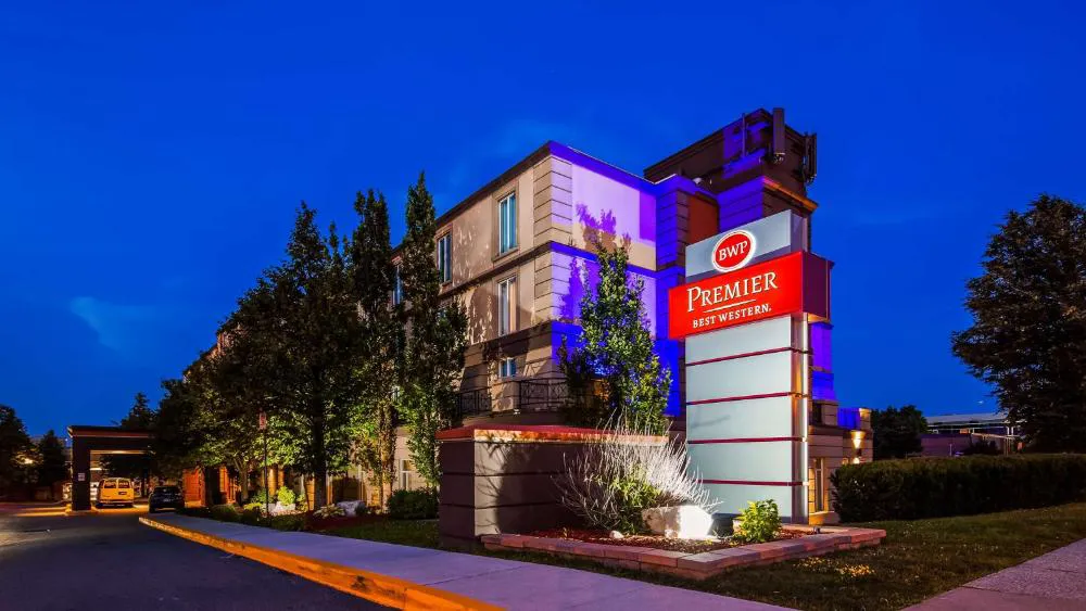 Best Western Premier Toronto Airport Carlingview Hotel hotel hero
