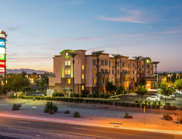 Holiday Inn & Suites Goodyear - West Phoenix Area by IHG hotel detail image 2