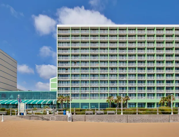 Holiday Inn Va Beach-Oceanside (21st St) by IHG hotel detail image 1