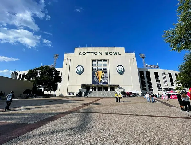 Crowne Plaza Dallas Downtown by IHG hotel detail image 4