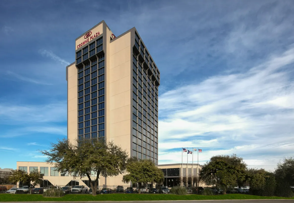 Crowne Plaza Dallas Market Ctr - Love Field by IHG hotel hero